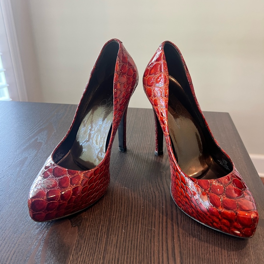 Jessica Simpson Red Croc-Embossed Stiletto Pumps